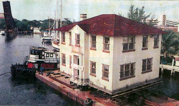 Official Website of artist Nolan Haan. Addicted to Walls. Discover the amazing fool-the-eye contemporary art paintings and new modern art by contemporary artist Nolan Haan, presenting his fine art online